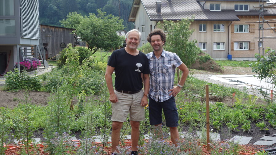 Bodenprüfung mit Dr. Walter Fitz - Gewürzgarten auf Betondecke