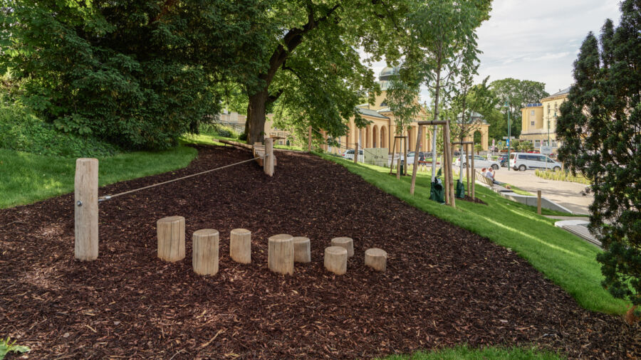 Badplatz Kinderspiel