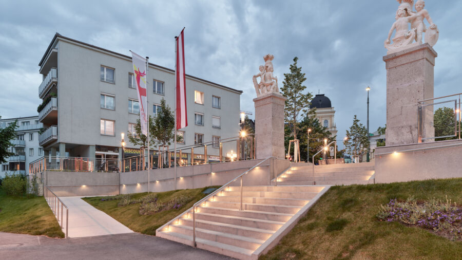 Schlossplatz Treppenanlage